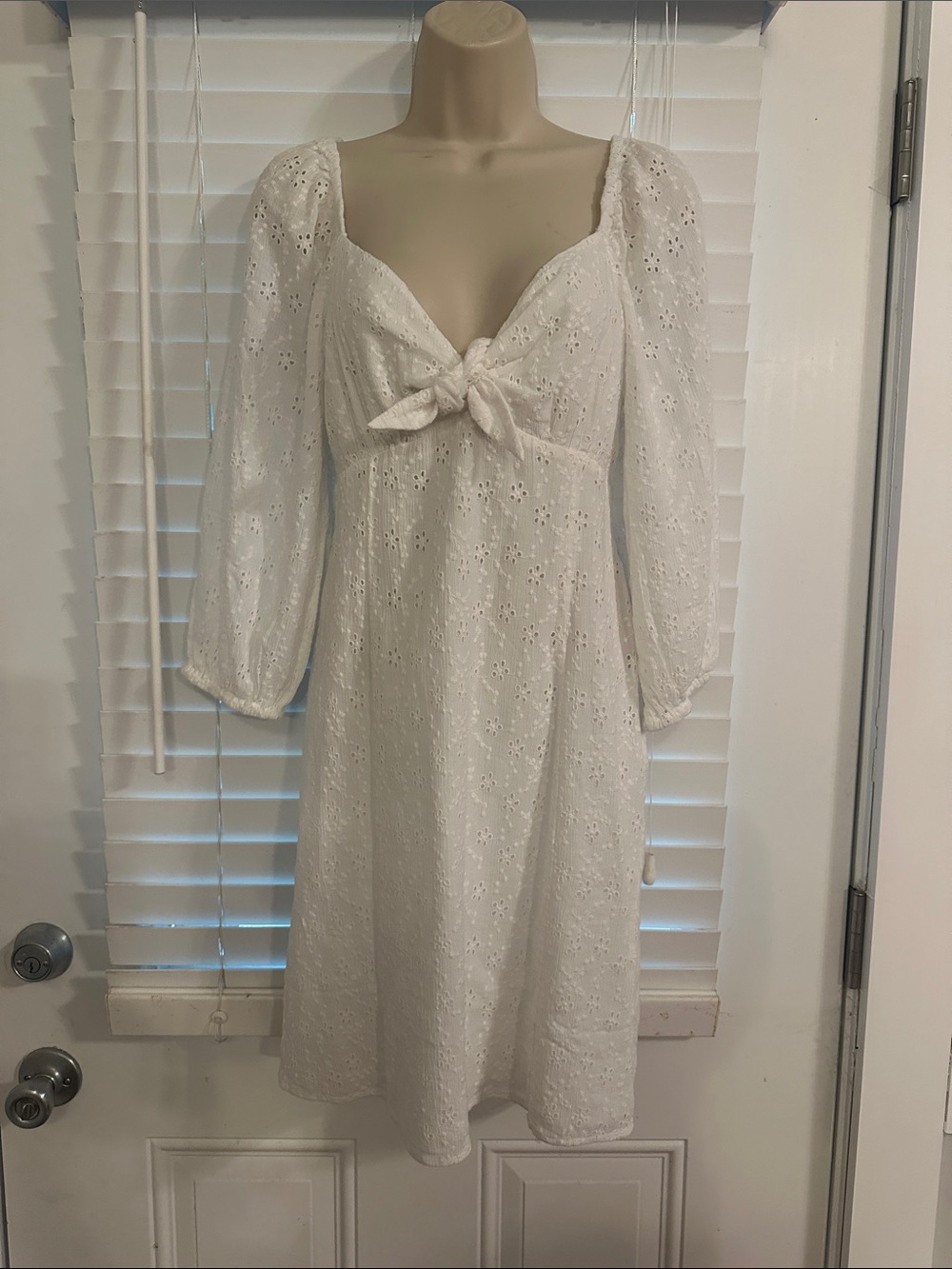 NEW Sanctuary White Eyelet Tie-Front Midi Dress with Puff Sleeves